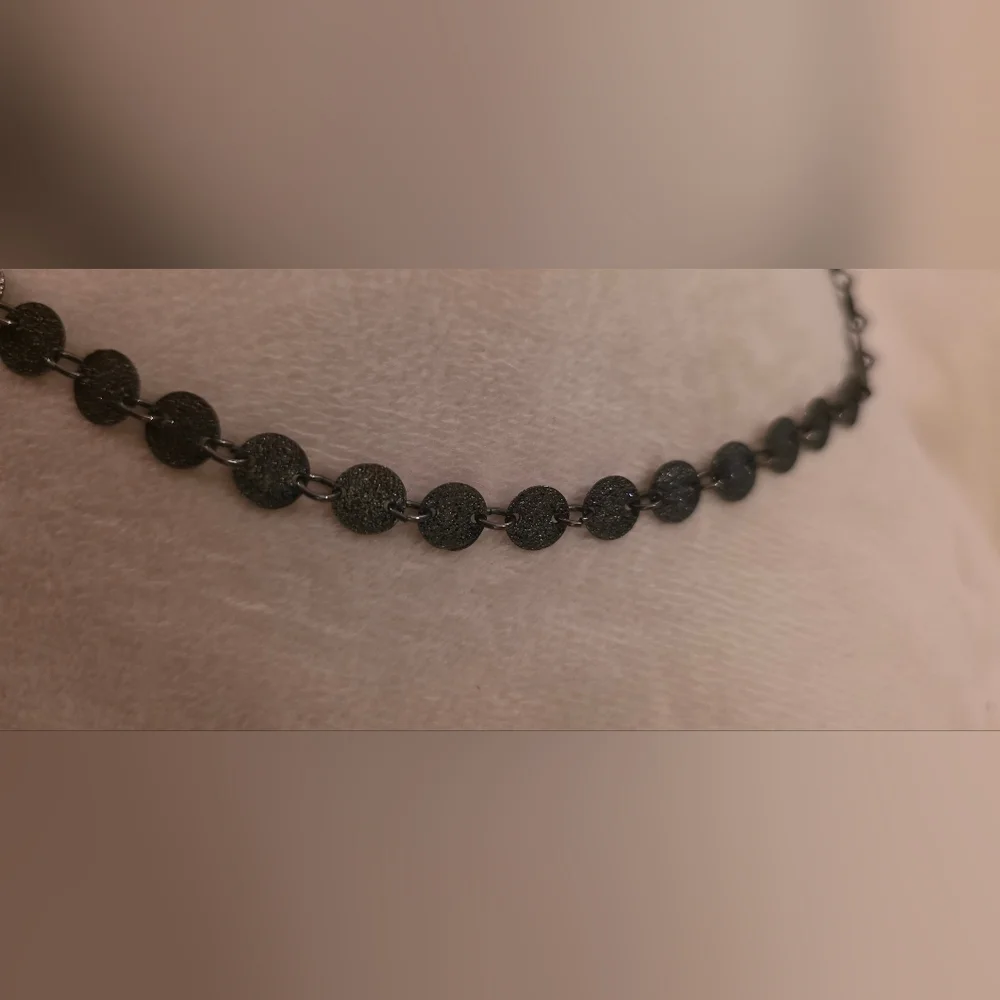 Boho Hammered Disc Coin Choker Necklace Dark Metallic Shimmer Collar